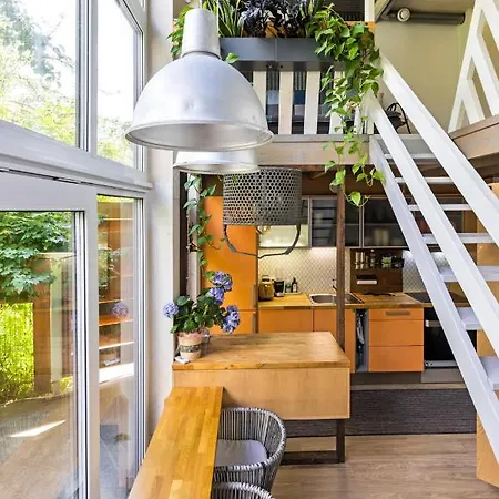 Semesterbostad Cube House