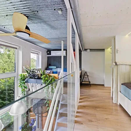 Дом отдыха Cube House *